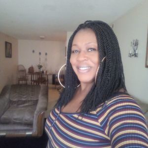 Meet your Posher, Pamela